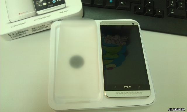 New HTC One 國王的"新一"開箱,(3/30補狀況圖)