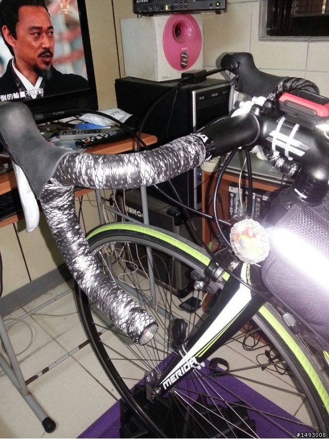遲來的開箱‧無箱開箱。MERIDA RACE LITE 900
