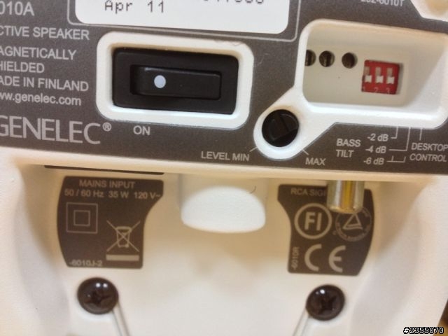 推朋友入坑~~Genelec 6010A 開箱