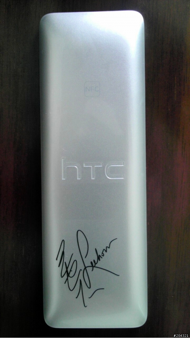 HTC New One (牛丸) 802W 力宏限量版-聯通客製機開箱分享-Update 不完全Root後的Google服務順暢使用