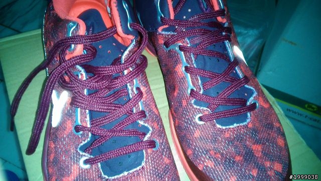 幫我看這雙KOBE 8的真偽