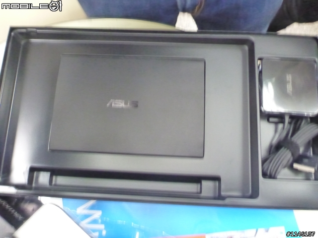 華碩變形筆電 ASUS Transformer TX300 i7 開箱文+不專業評測+小技巧