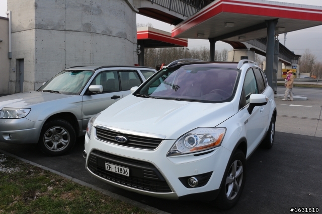 休息站的Ford Kuga TDCI~~~~~