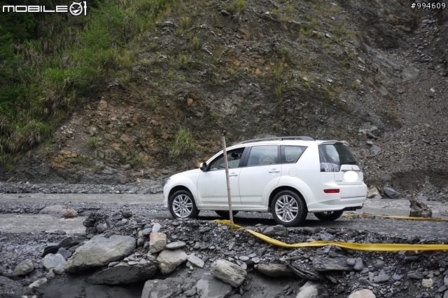 我的大白凹旅遊開箱 殺進深山部落去 Outlander+4WD 真的派上用場了