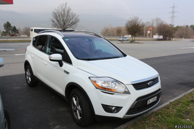 休息站的Ford Kuga TDCI~~~~~
