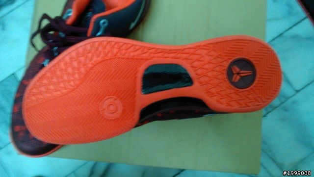 幫我看這雙KOBE 8的真偽