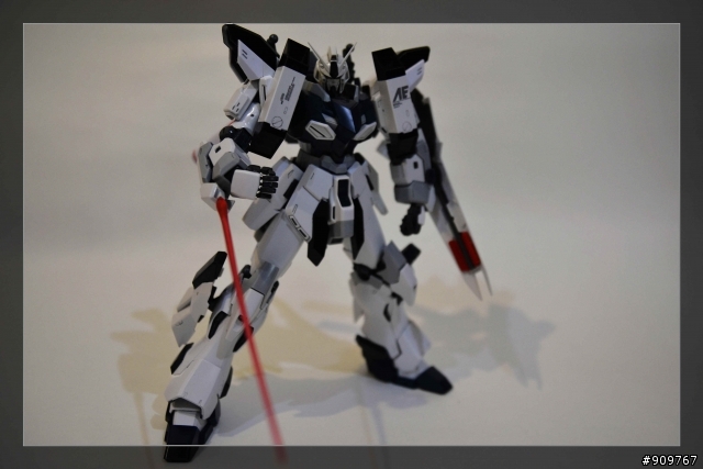 AE二社 MG RX-95"Sapphire"(原石完成型態)