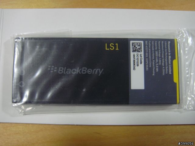 Z10配件開箱文:”歐幾桑“皮套,Tumi手機套,和陽春電池