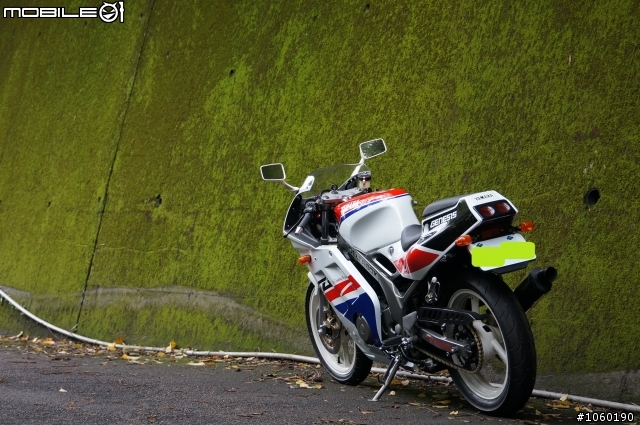西元1990年 我的青春 台灣山葉 YAMAHA FZR150