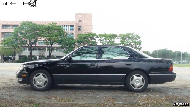 老車開箱-LS400