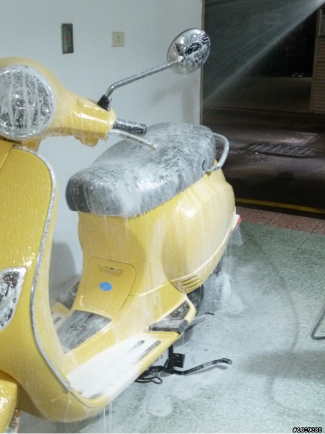 VESPA LX 125 IE 新車鍍膜開箱文