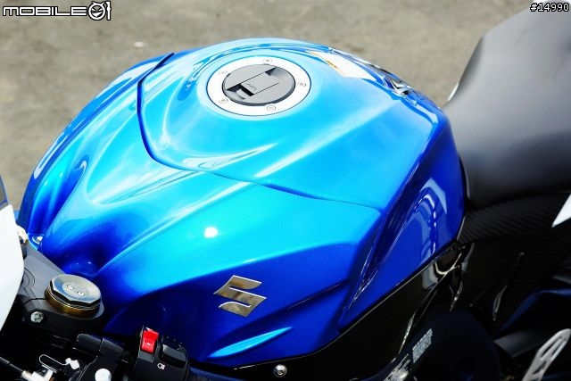公升級仿賽入門首選:SUZUKI GSX-R1000 2011