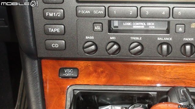 老車開箱-LS400