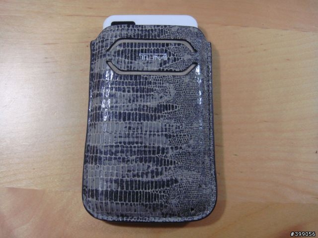 Z10配件開箱文:”歐幾桑“皮套,Tumi手機套,和陽春電池