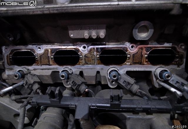 (分享)GOLF V GTI 12萬定保之節氣門,岐管,汽門及燃燒室清洗