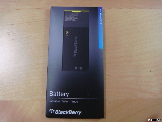 Z10配件開箱文:”歐幾桑“皮套,Tumi手機套,和陽春電池