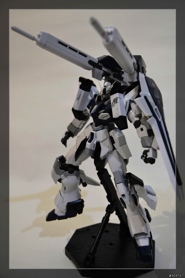 AE二社 MG RX-95"Sapphire"(原石完成型態)