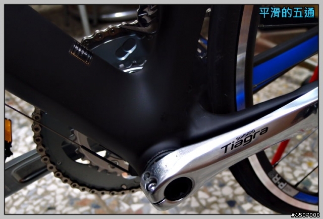 GIANT TCR Composite 3 消光黑入庫