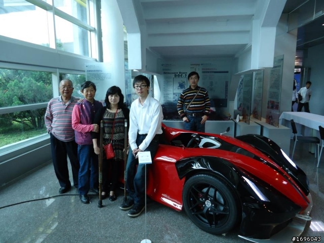 本土製造!單人座跑車