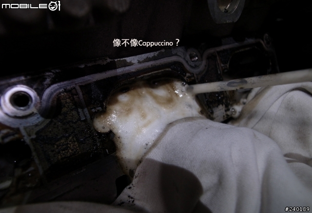 (分享)GOLF V GTI 12萬定保之節氣門,岐管,汽門及燃燒室清洗