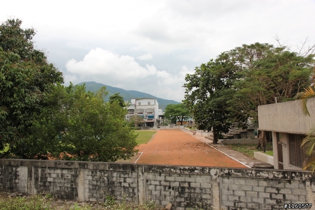 騎 跨「地 球 板 塊 」-- 玉 富 自 行 車 道