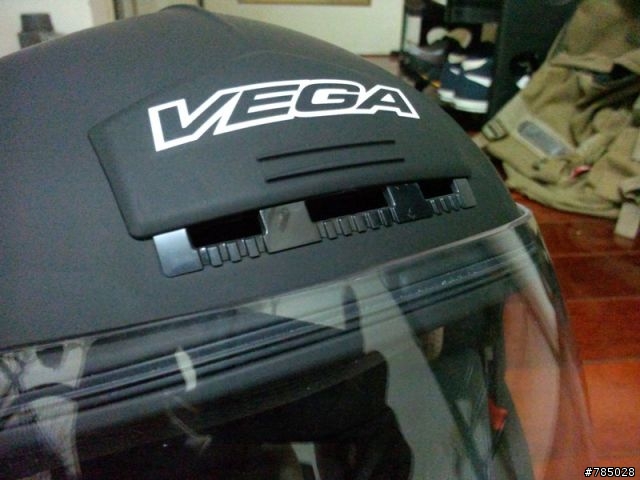 VEGA,偽全罩安全帽~傷眼開箱