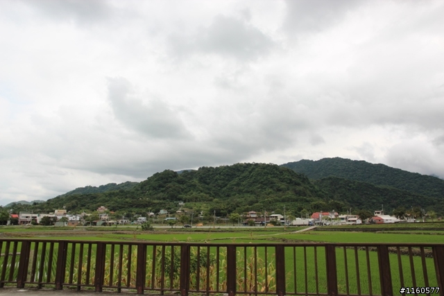 騎 跨「地 球 板 塊 」-- 玉 富 自 行 車 道