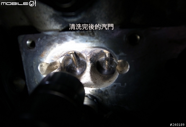 (分享)GOLF V GTI 12萬定保之節氣門,岐管,汽門及燃燒室清洗