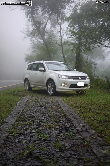 我的大白凹旅遊開箱 殺進深山部落去 Outlander+4WD 真的派上用場了