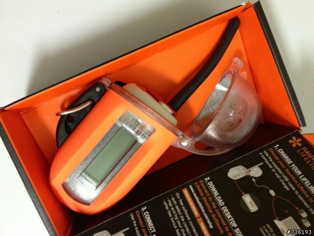 Nautilus Lifeline VHF/GPS 潛水用無線對講機