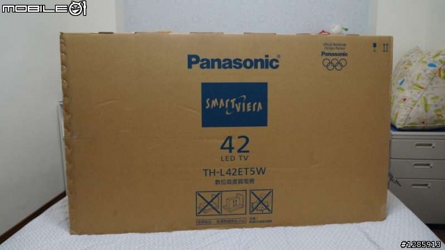 【開箱】Panasonic【TH-L42ET5W】3D液晶電視