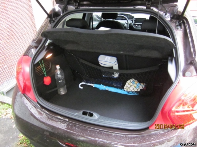 大獅生小獅,Peugeot 208 1.6 五門汽油開箱(櫻桃棕)