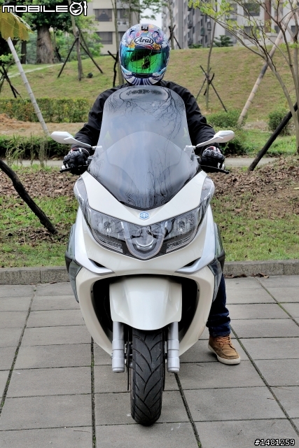 典雅休旅新標竿 PIAGGIO X10