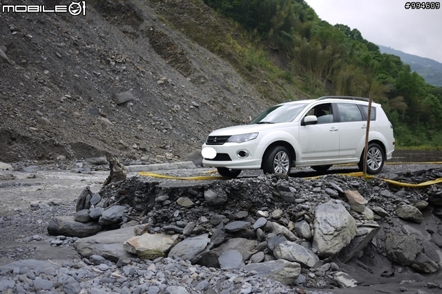 我的大白凹旅遊開箱 殺進深山部落去 Outlander+4WD 真的派上用場了