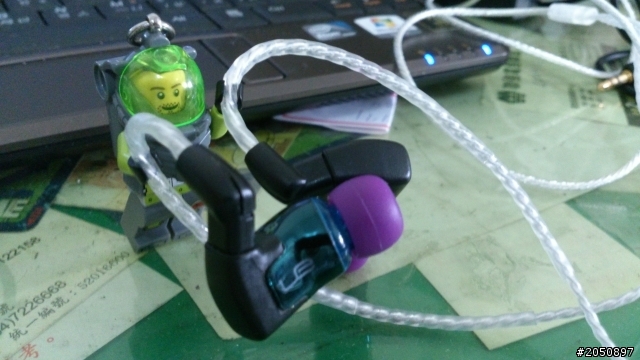 【開箱】無冕的帝王UE900