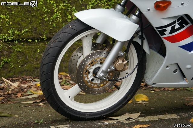 西元1990年 我的青春 台灣山葉 YAMAHA FZR150