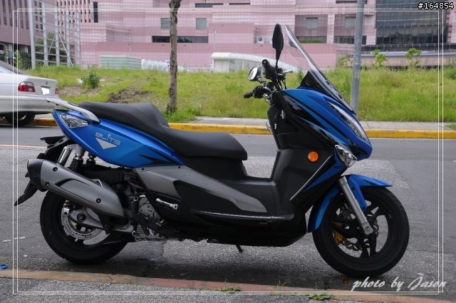 Elite300i 鋼鐵藍(消光藍)開箱
