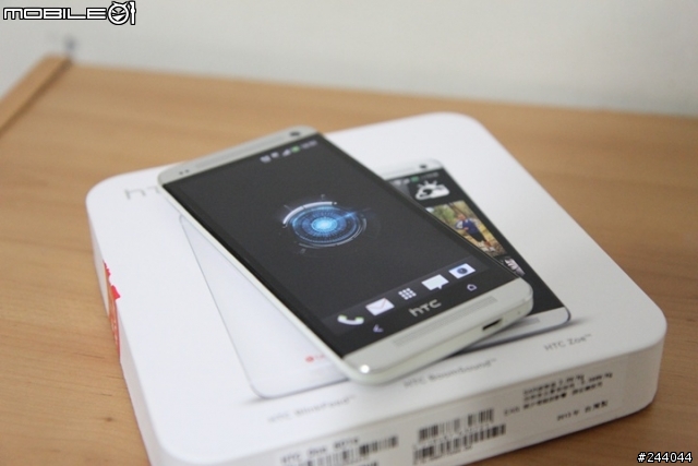 hTc one 小開箱(有全機包膜+螢保貼)