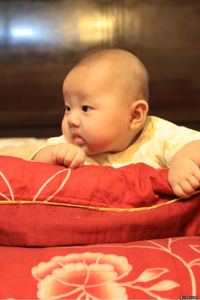 拍嬰兒~請前輩們賜教~~