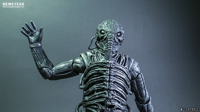 NECA 普羅米修斯-工程師(壓力服版) ENGINEER(PRESSURE SUIT)