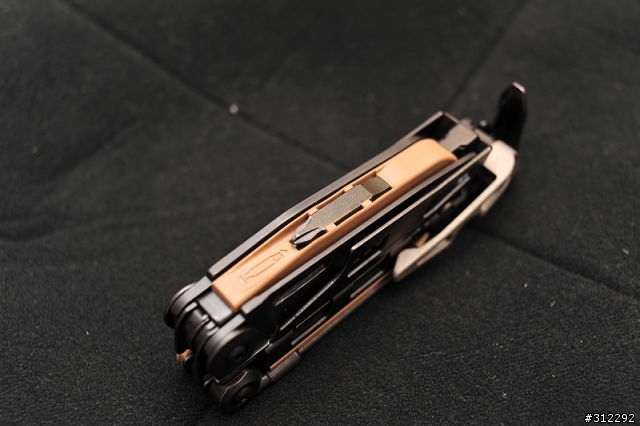 [開箱]Leatherman MUT 軍事工具鉗