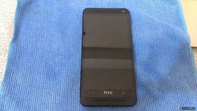 黑色 NEW hTC One 64g 到手 簡單開箱&心得