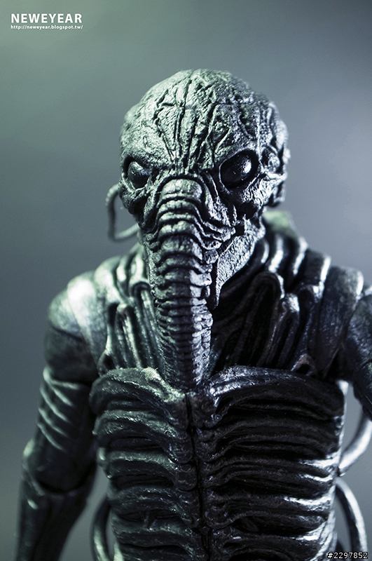 NECA 普羅米修斯-工程師(壓力服版) ENGINEER(PRESSURE SUIT)