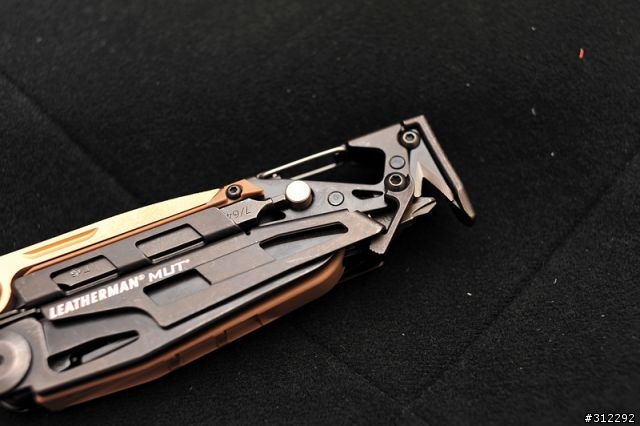 [開箱]Leatherman MUT 軍事工具鉗