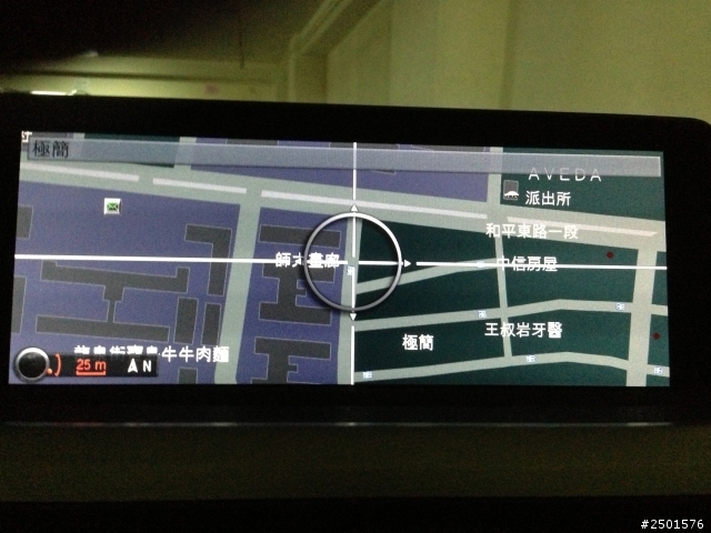 F30 318D 終於也升級了8.8吋 開箱文