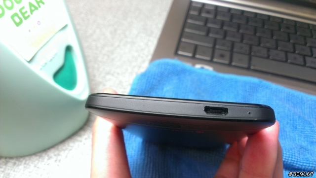 黑色 NEW hTC One 64g 到手 簡單開箱&心得