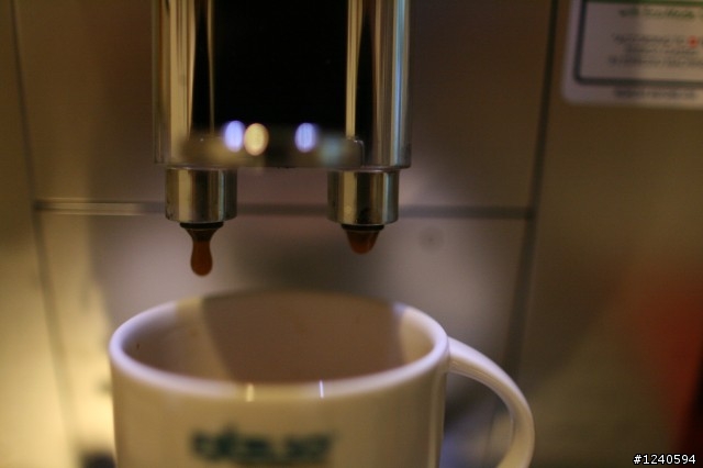 迪朗奇 DELONGHI ECAM 23.450 簡易開箱文