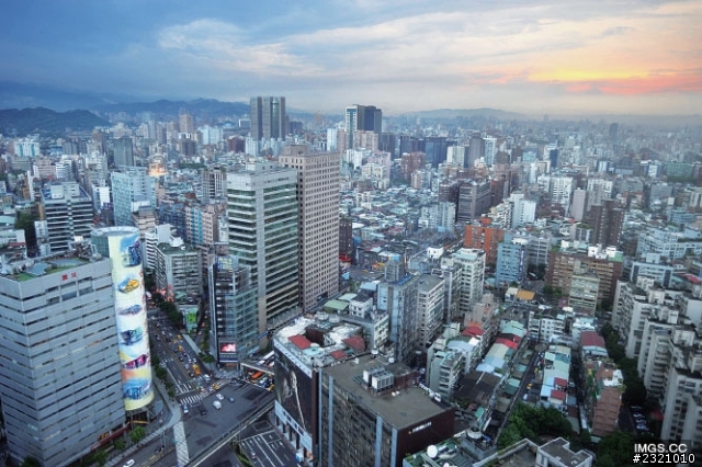 台灣炒房10年經濟沉淪30年,這就是一場遊戲!