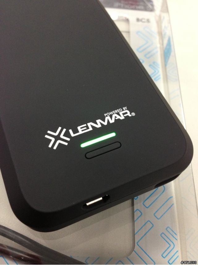 LENMAR iPhone5 Battery Case