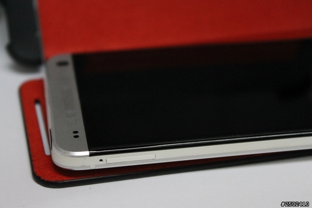新入手的手機~New HTC One 銀色16G~簡易開箱文
